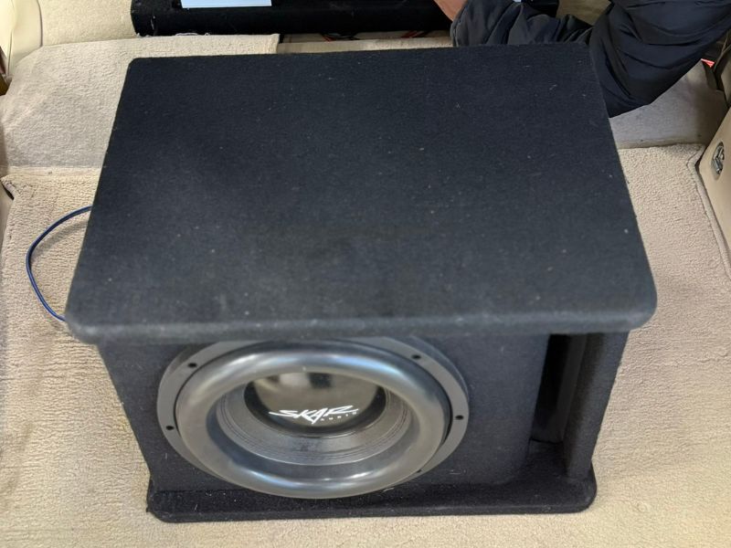 loud car door speakers features